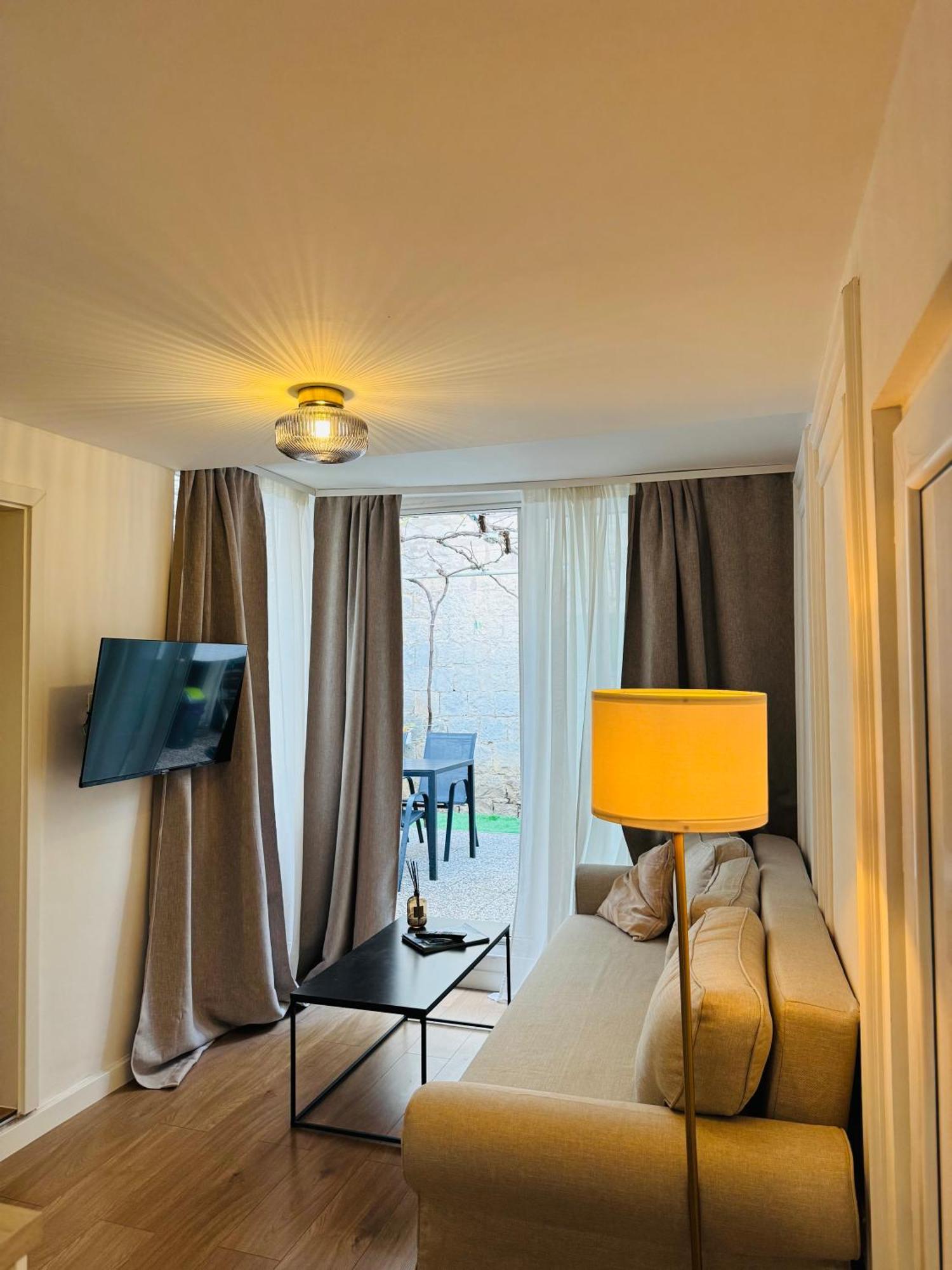 Apartment Stari Dvor Kaštela Екстериор снимка