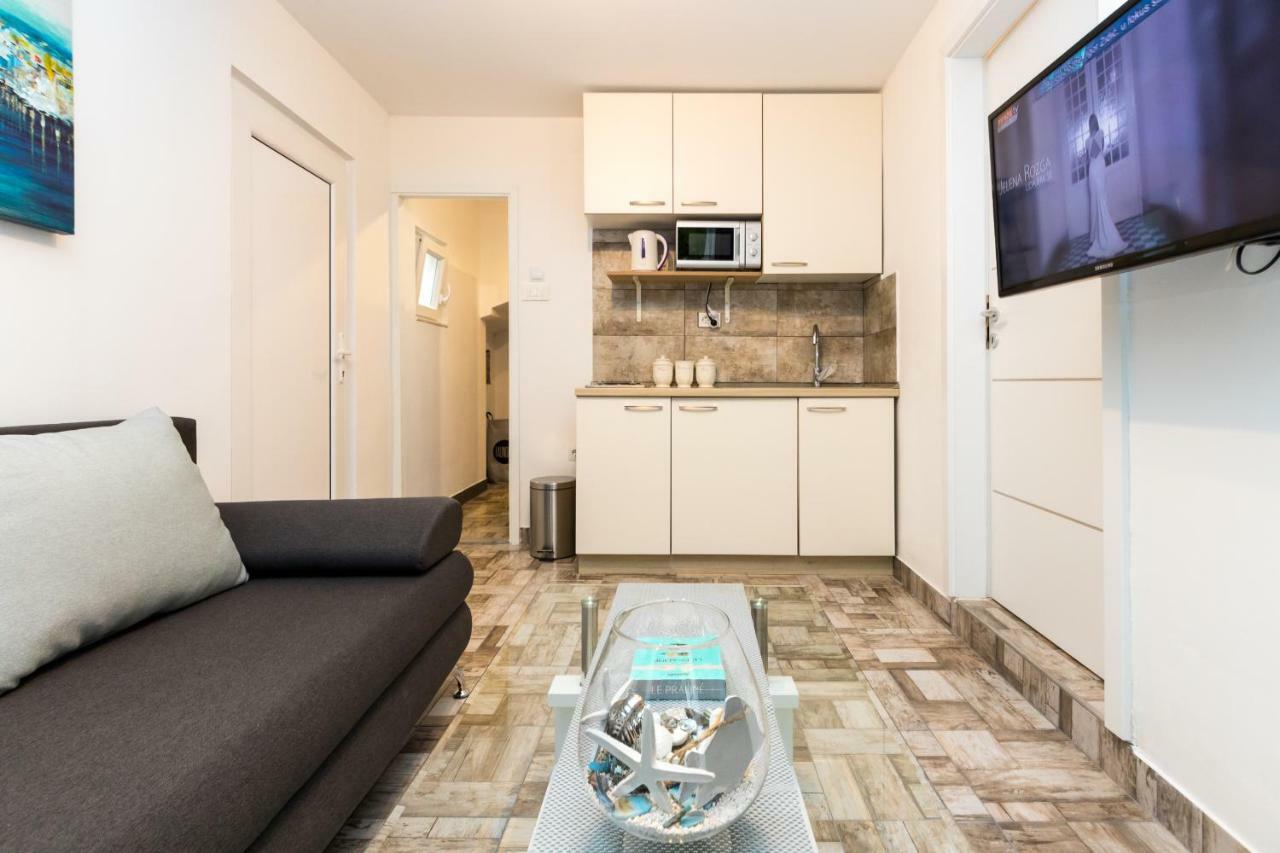 Apartment Stari Dvor Kaštela Екстериор снимка